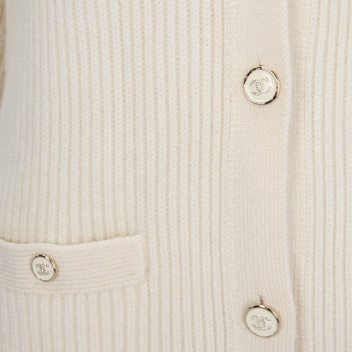 Chanel Ecru Ribbed Cashmere Classic Cardigan FR 38