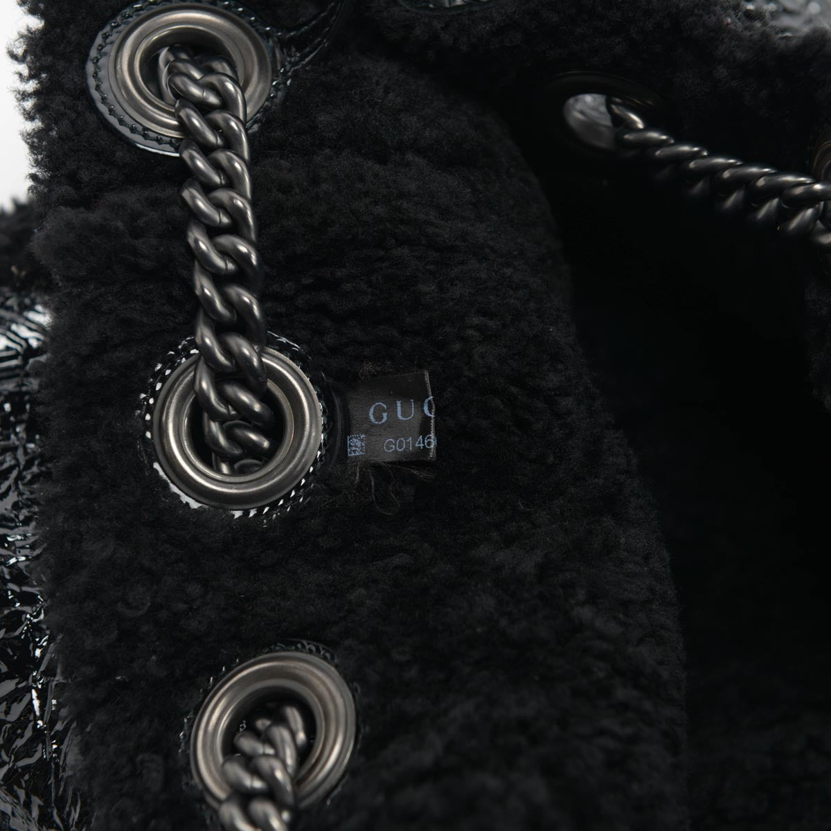 Gucci Black Patent Shearling Soho Chain Shoulder Bag