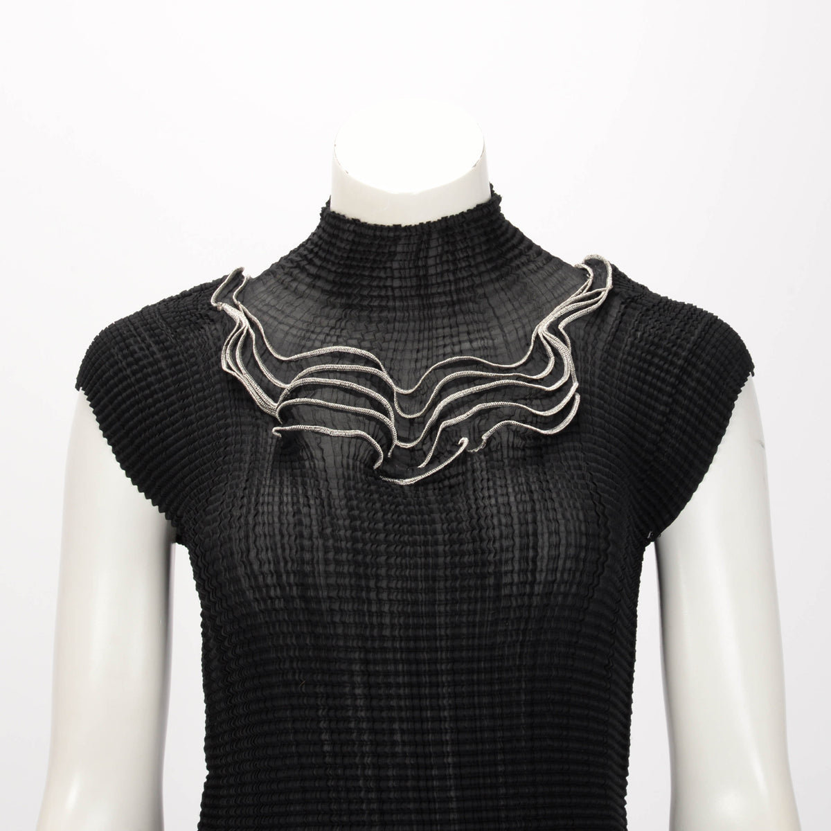 Issey Miyake Fete Black Ribbon Pleated Ruffle Collar Top