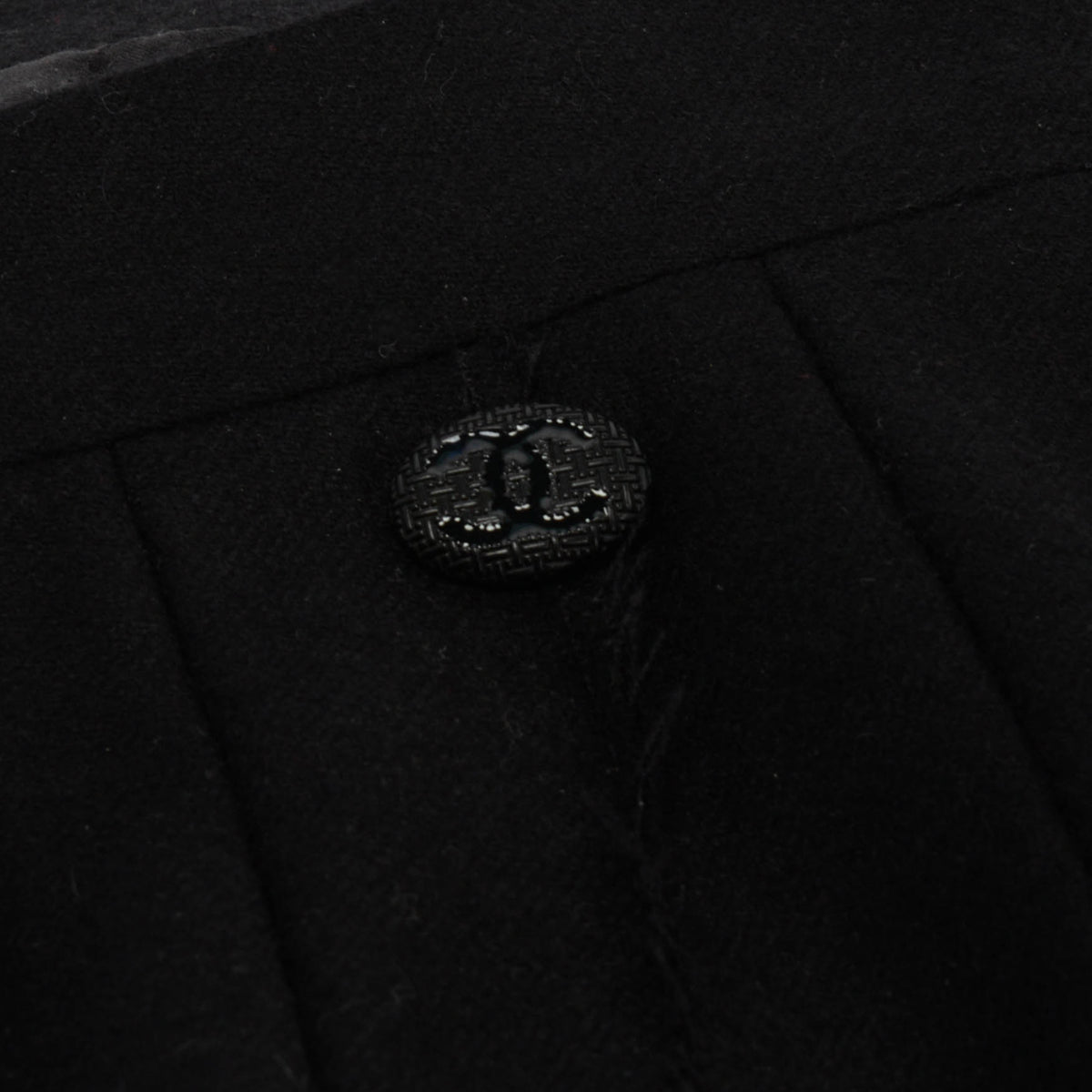 Chanel Black Wool Frayed Edge Pleated Skirt FR 40
