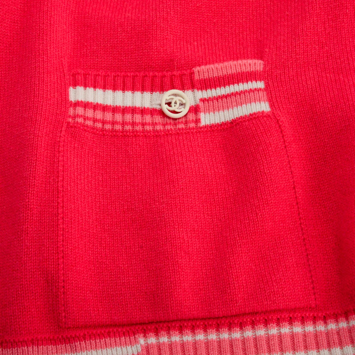 Chanel Pink Cashmere Deauville Biarritz Venise Cardigan FR 50