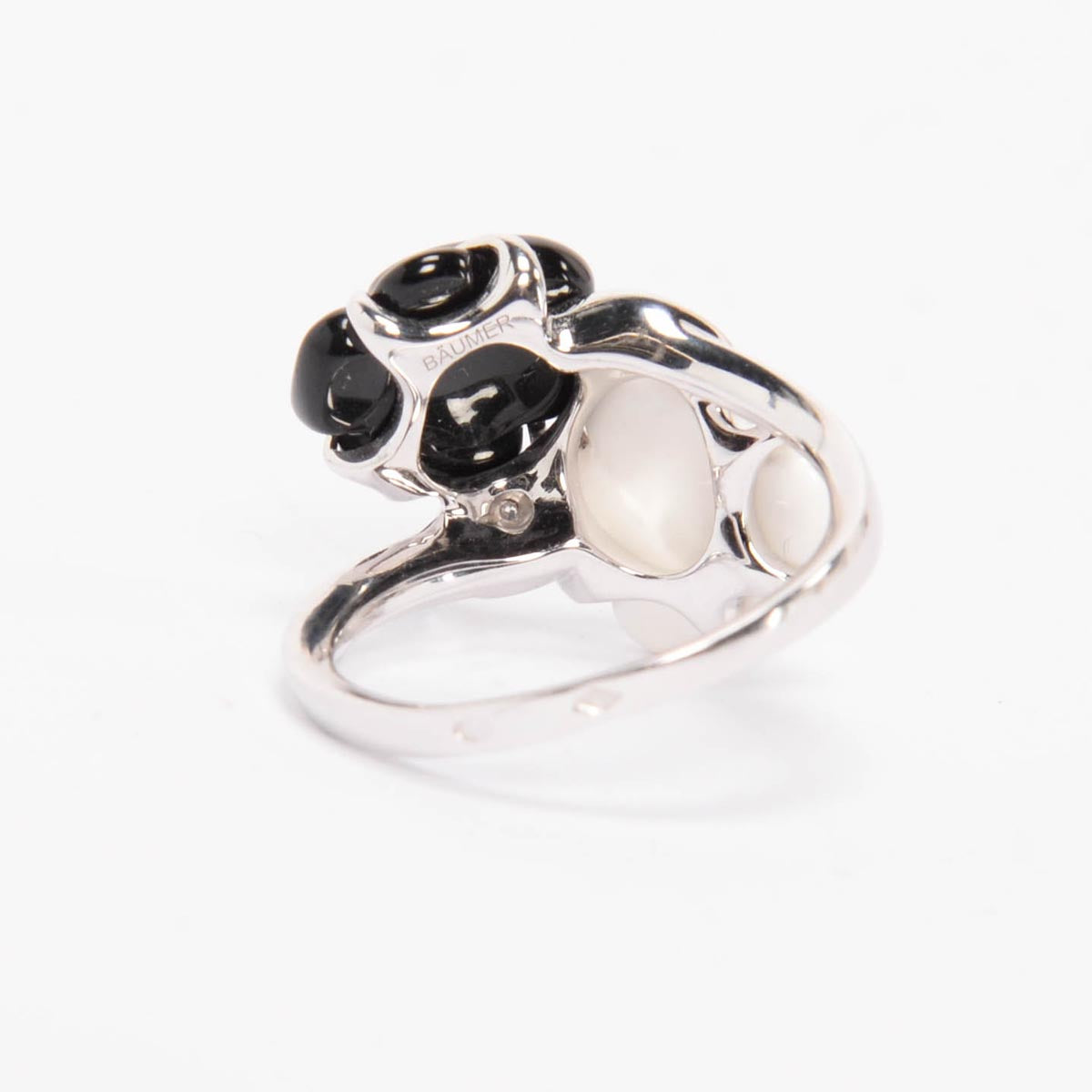 Chanel White Gold, Diamond, Onyx & Agate Camelia Sculpte Ring