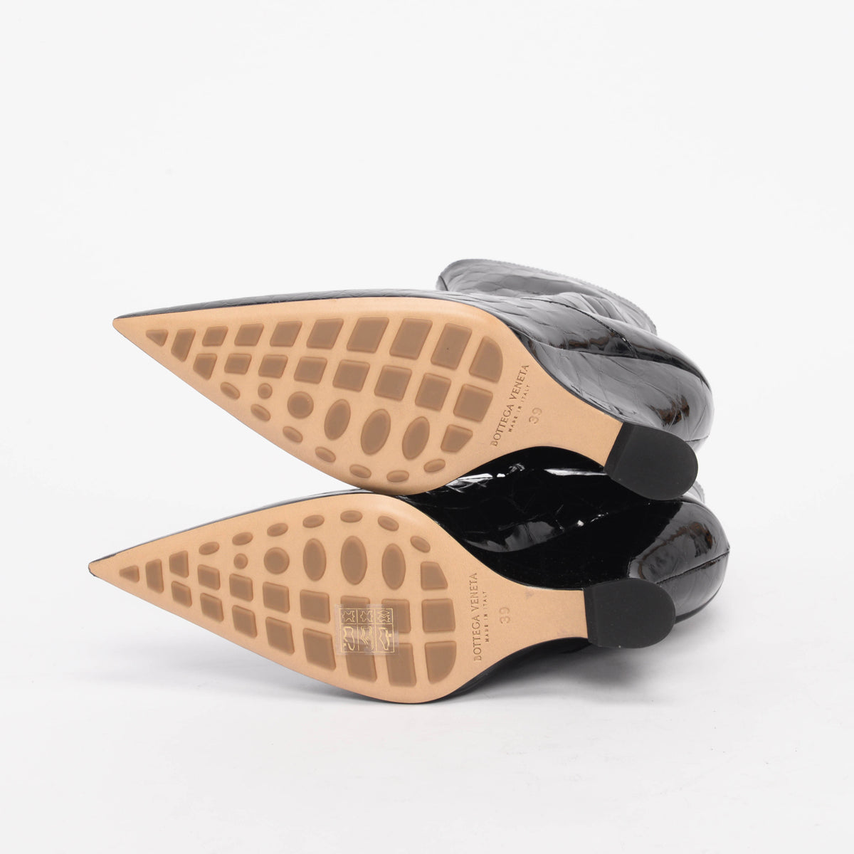 Bottega Veneta Black Croc Effect Punta Ankle Boots 39