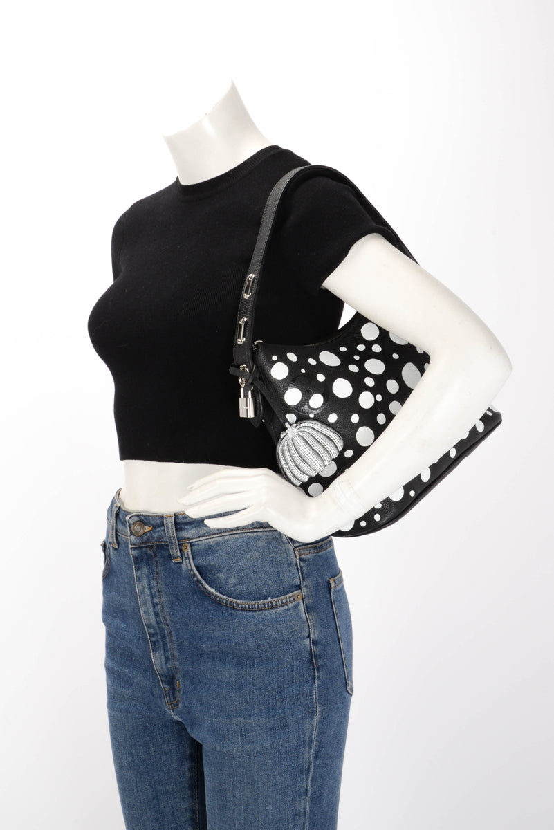 Louis Vuitton x YK Monogram Empreinte Giant Infinity Dots Marshmallow Bag