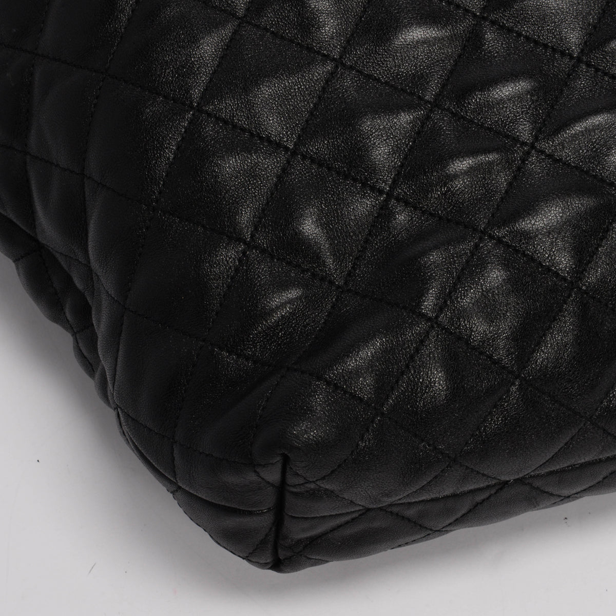 Saint Laurent Black Quilted Lambskin Maxi Icare Shopping Tote