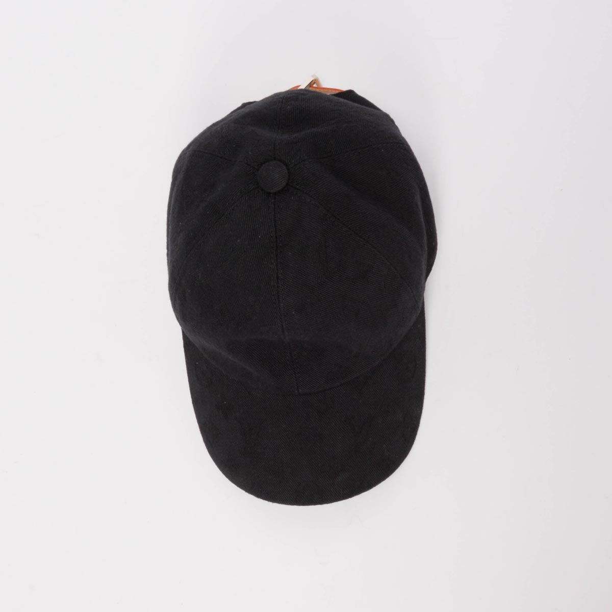 Louis Vuitton Black Monogram Essential Cap