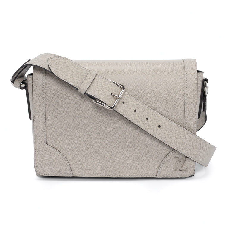 Louis Vuitton Grey Taiga Guri Messenger Bag