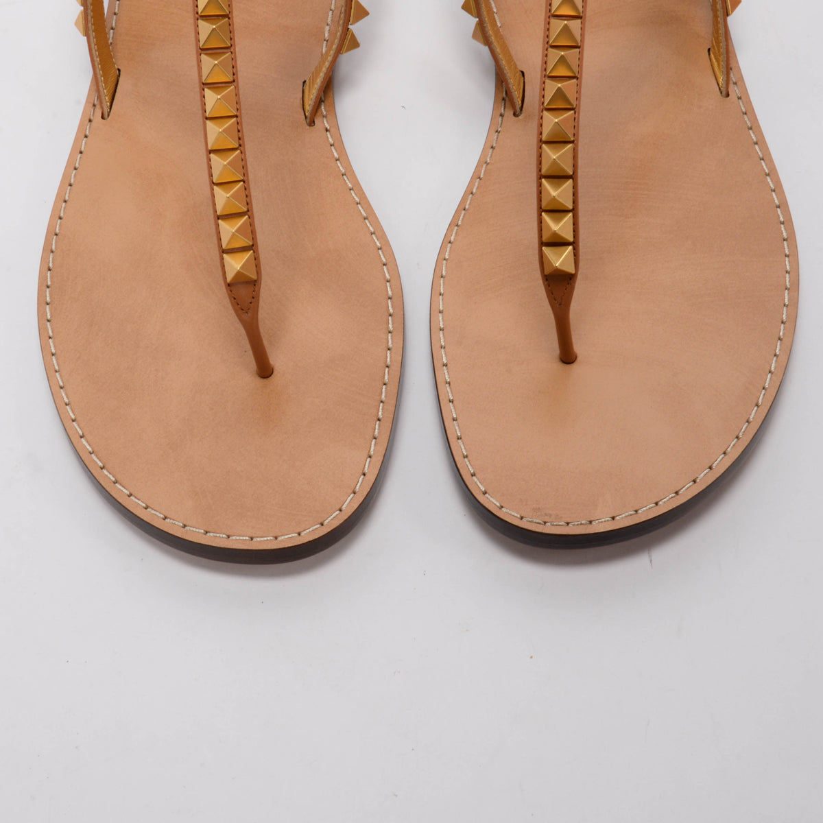 Valentino Tan Leather Rockstud Thong Sandals 38.5