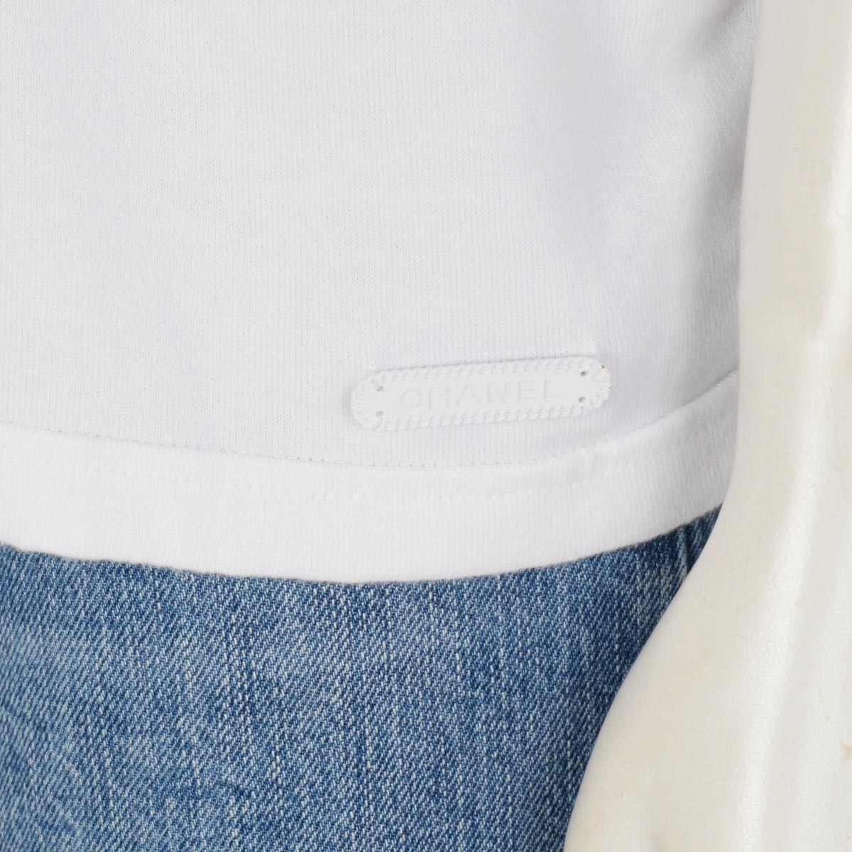 Chanel White Cotton CC Motif Embroidered T-Shirt XL