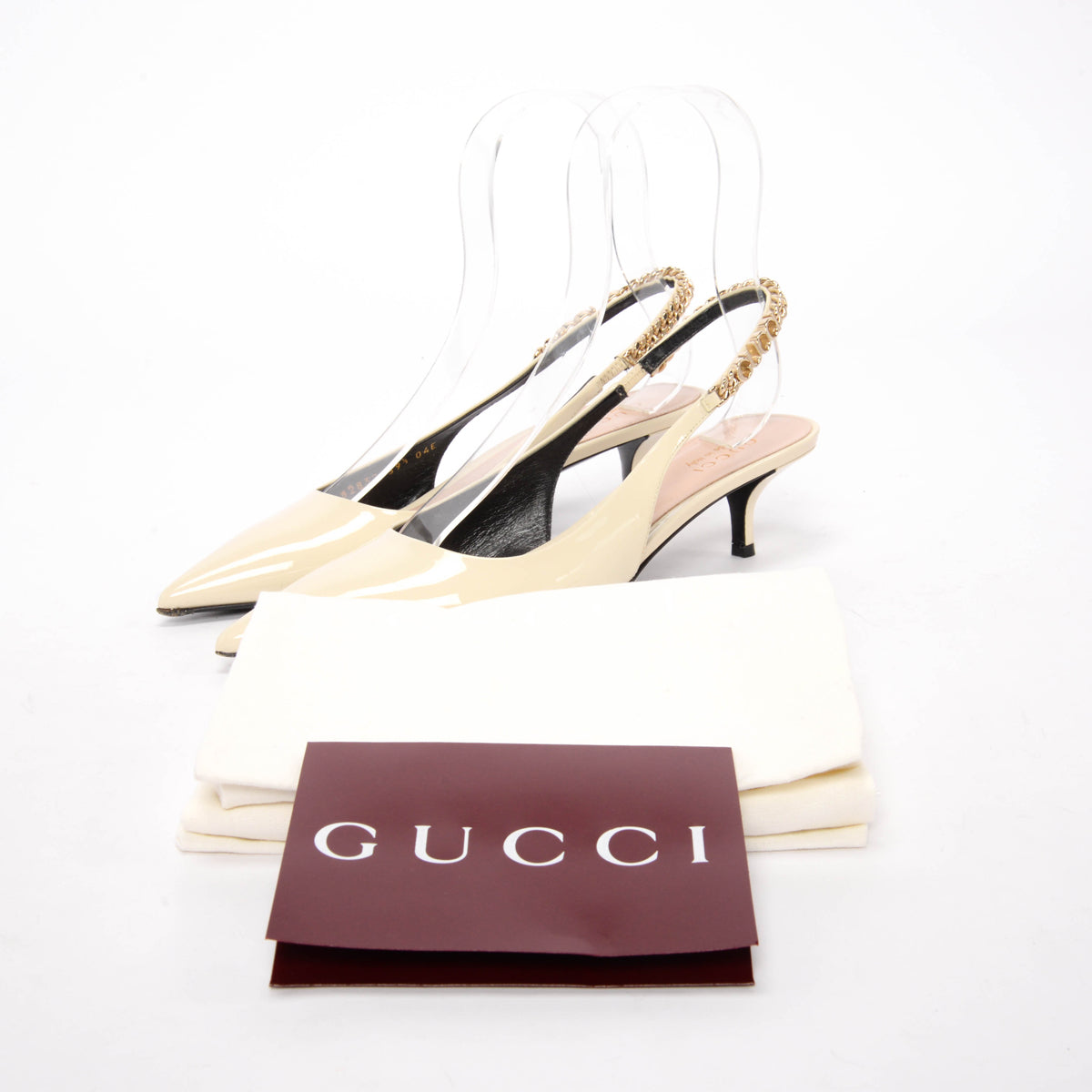 Gucci Ivory Patent Signoria Chain Slingback Pumps 39.5