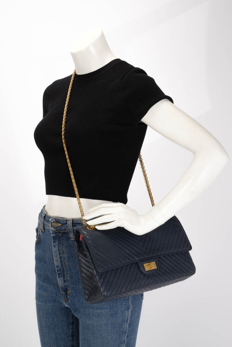 Chanel Navy Chevron Sheepskin 2.55 Reissue 226 Flap Bag