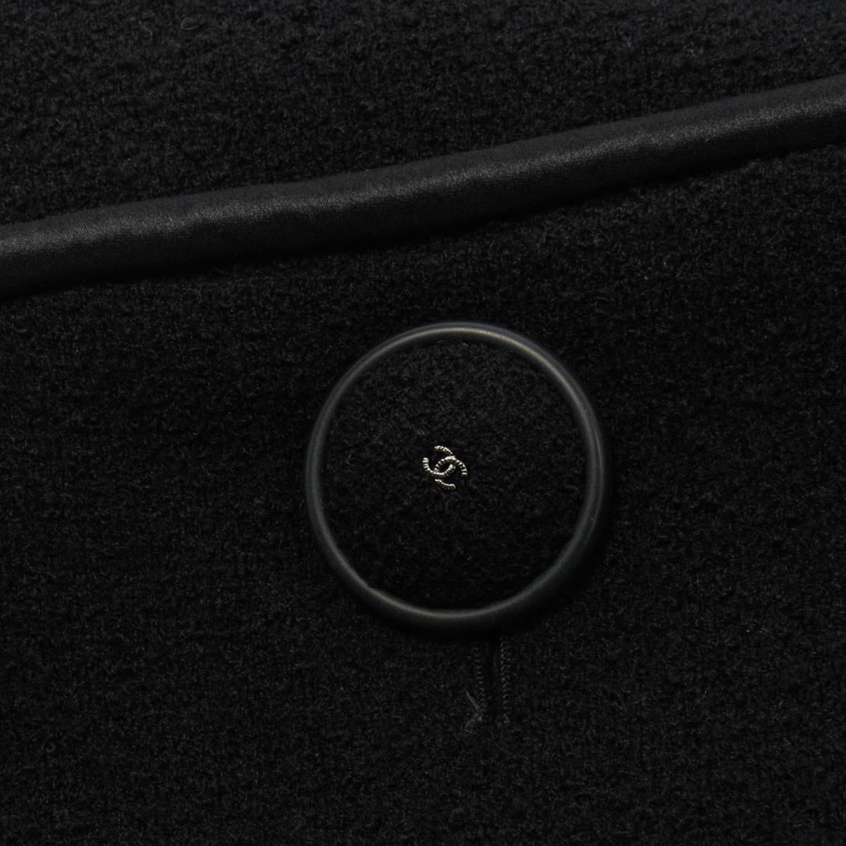 Chanel Black Wool Boucle Collarless Edge to Edge Jacket FR 38