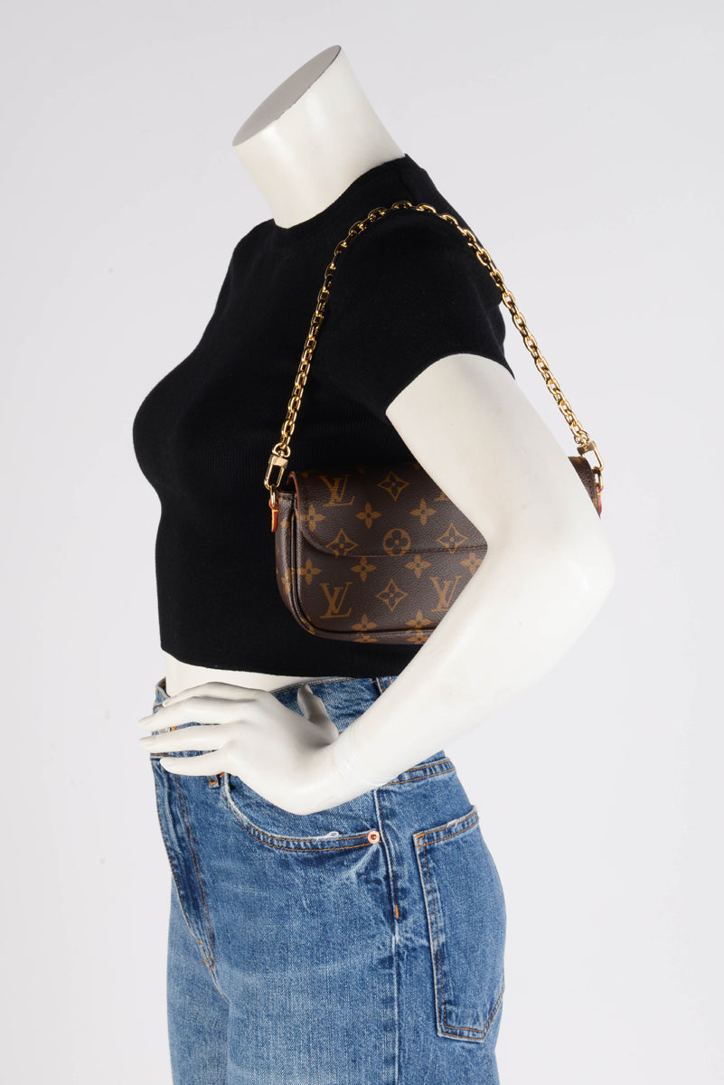 Louis Vuitton Monogram Ivy Wallet On Chain