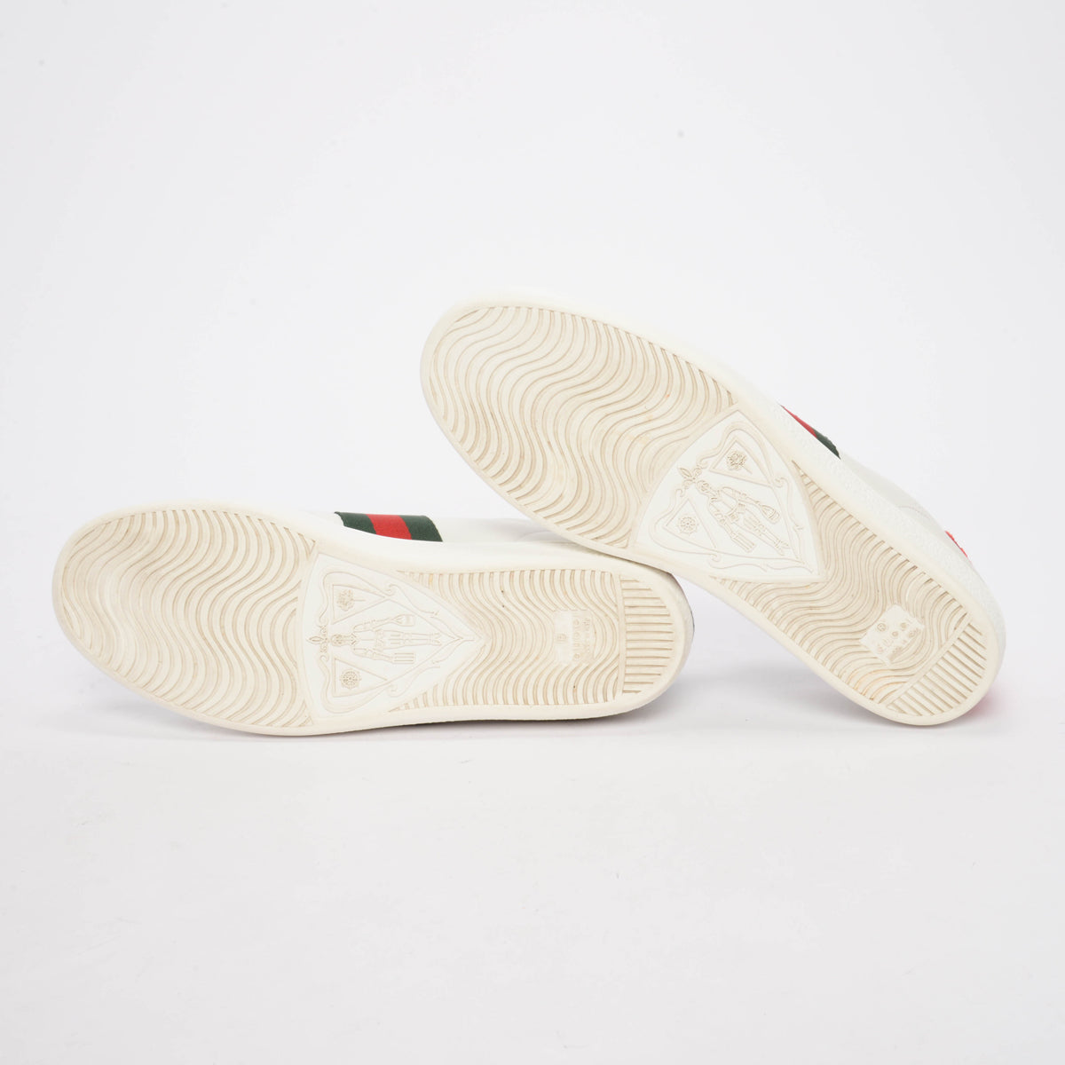 Gucci White Calfskin Bee Embroidered Ace Sneakers 40