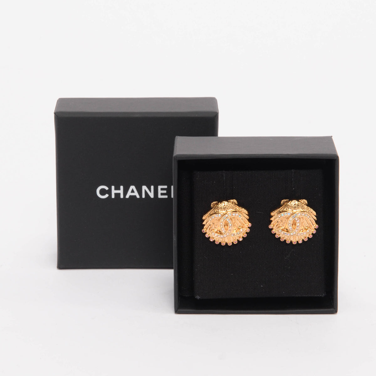 Chanel Light Gold Twisted CC Brooch