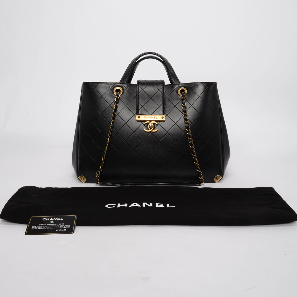 Chanel Black Quilted Calfskin Large Around The Corner Tote