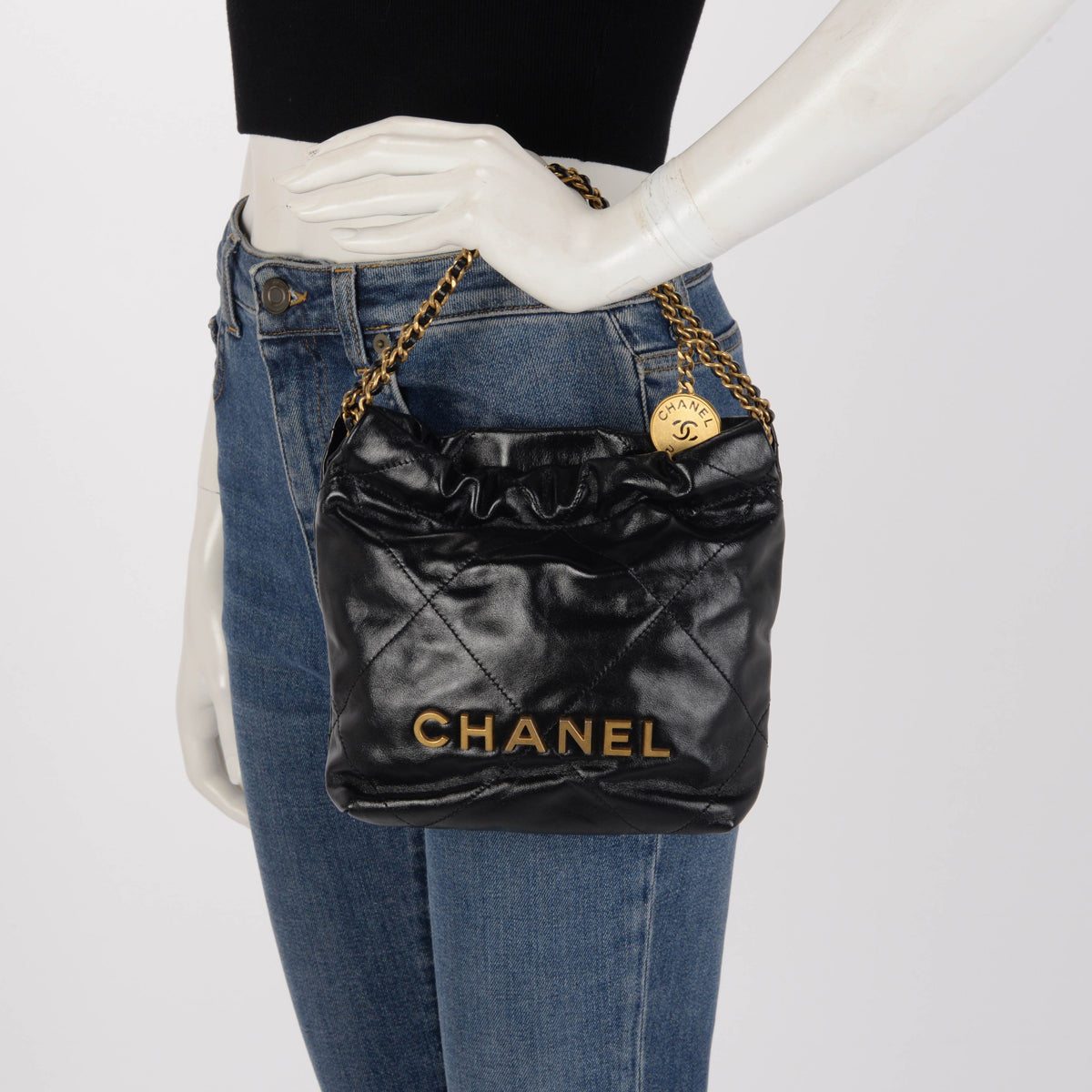 Chanel Black Shiny Calfskin 22 Mini Bag
