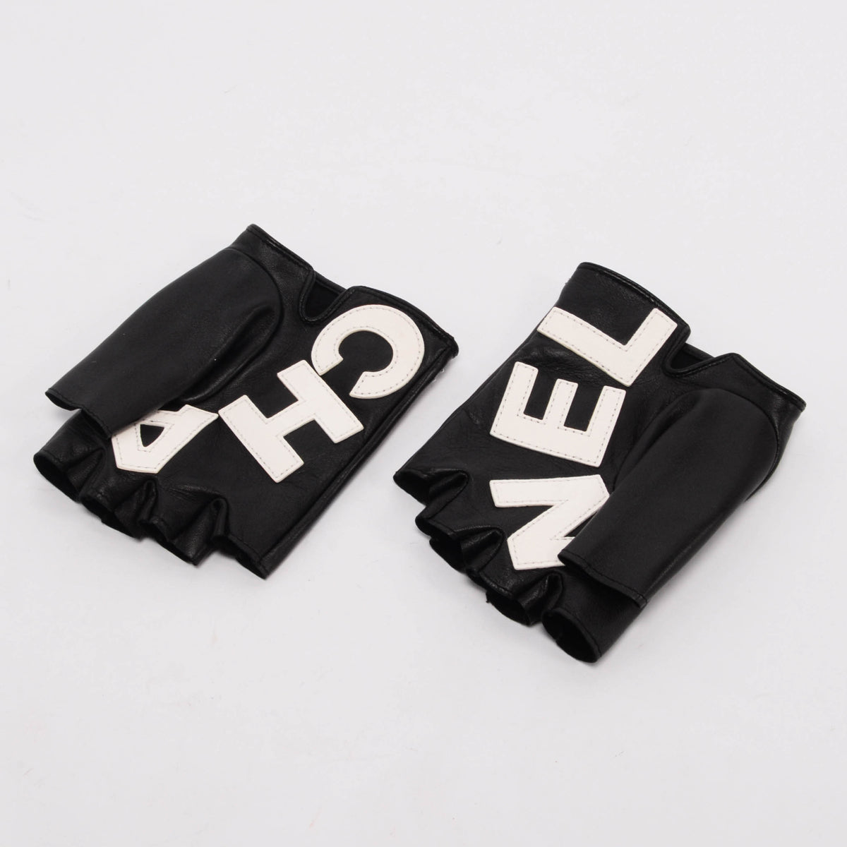 Chanel Black Lambskin Fingerless CHANEL Gloves