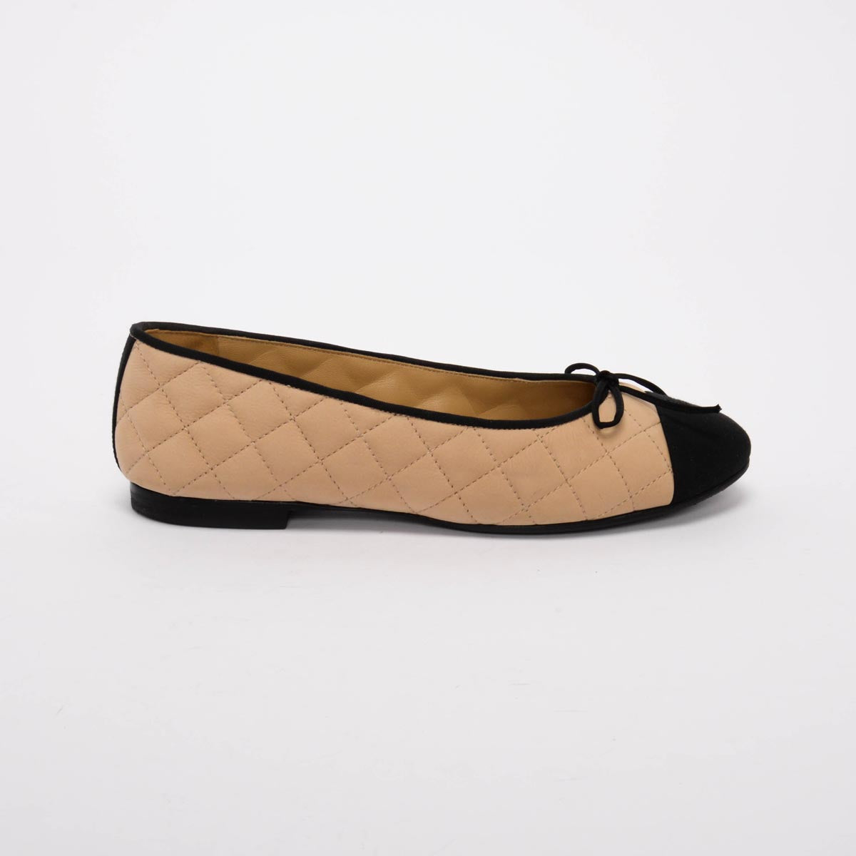 Chanel Beige & Black Quilted CC Ballet Flats 35.5