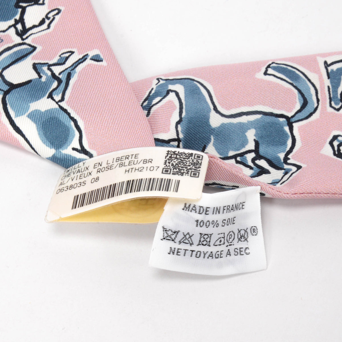 Hermes Rose Silk Chevaux En Liberte Twilly