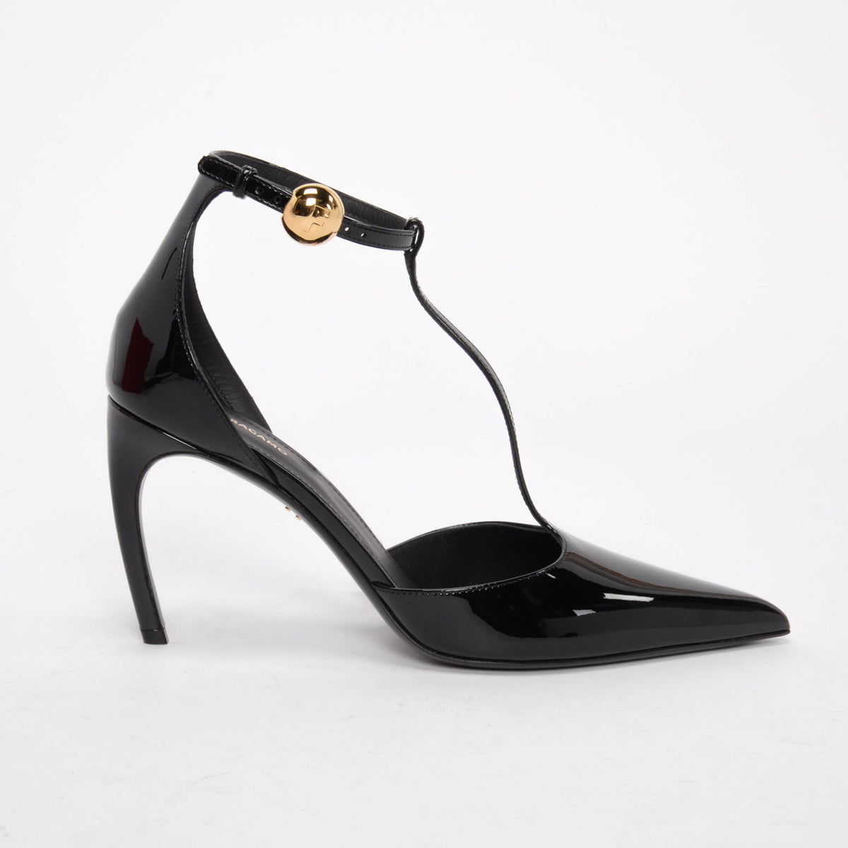 Ferragamo Black Patent Odette 85 Pumps 8.5