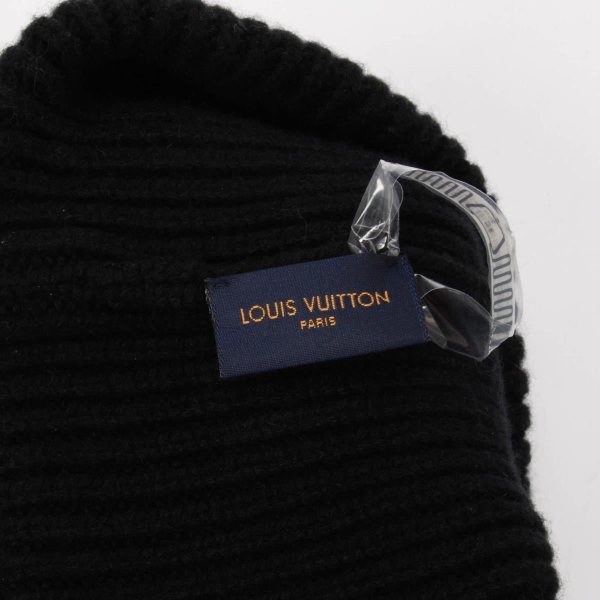 Louis Vuitton Black Cashmere LV Ahead Beanie