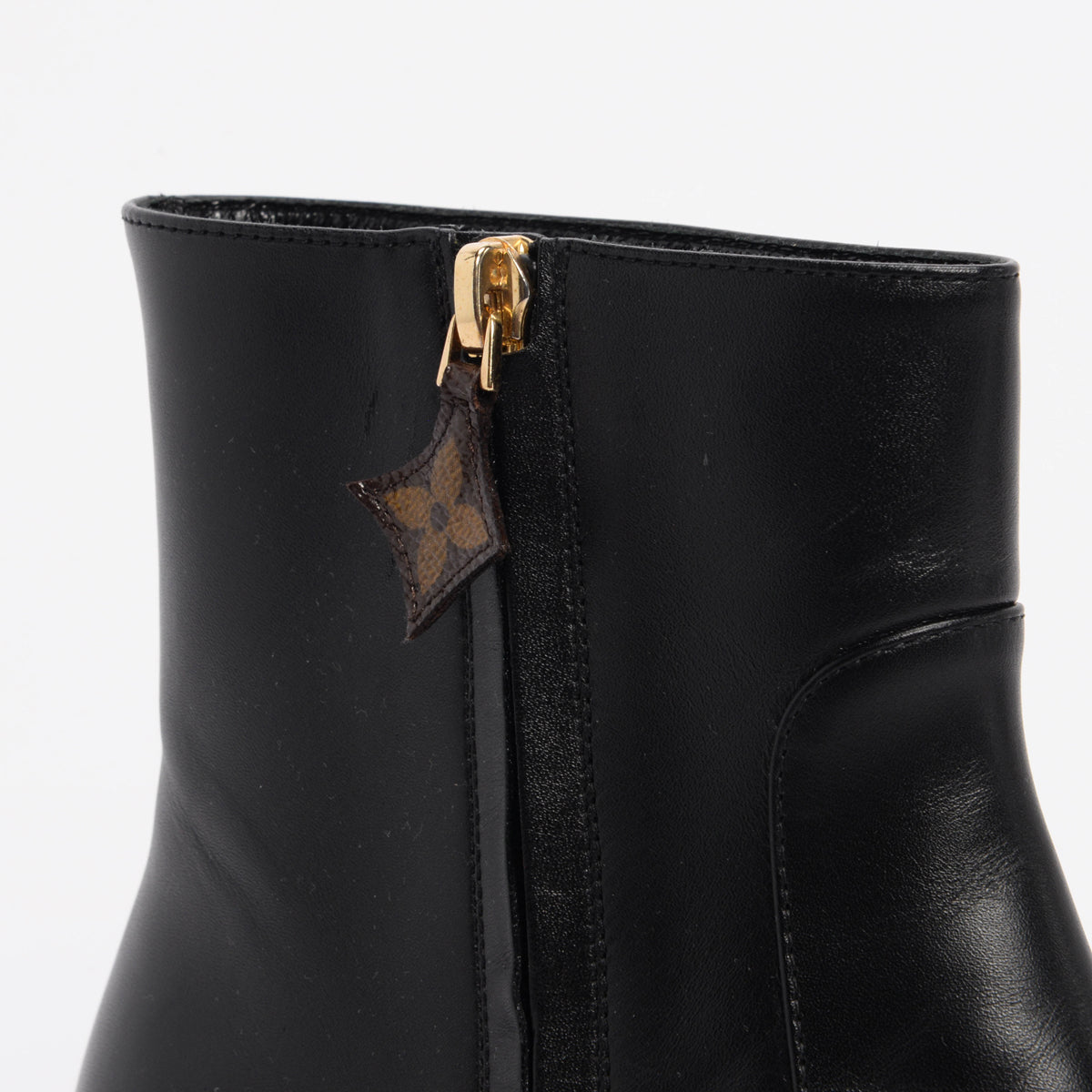 Louis Vuitton Black Calfskin Bliss Ankle Boots 39