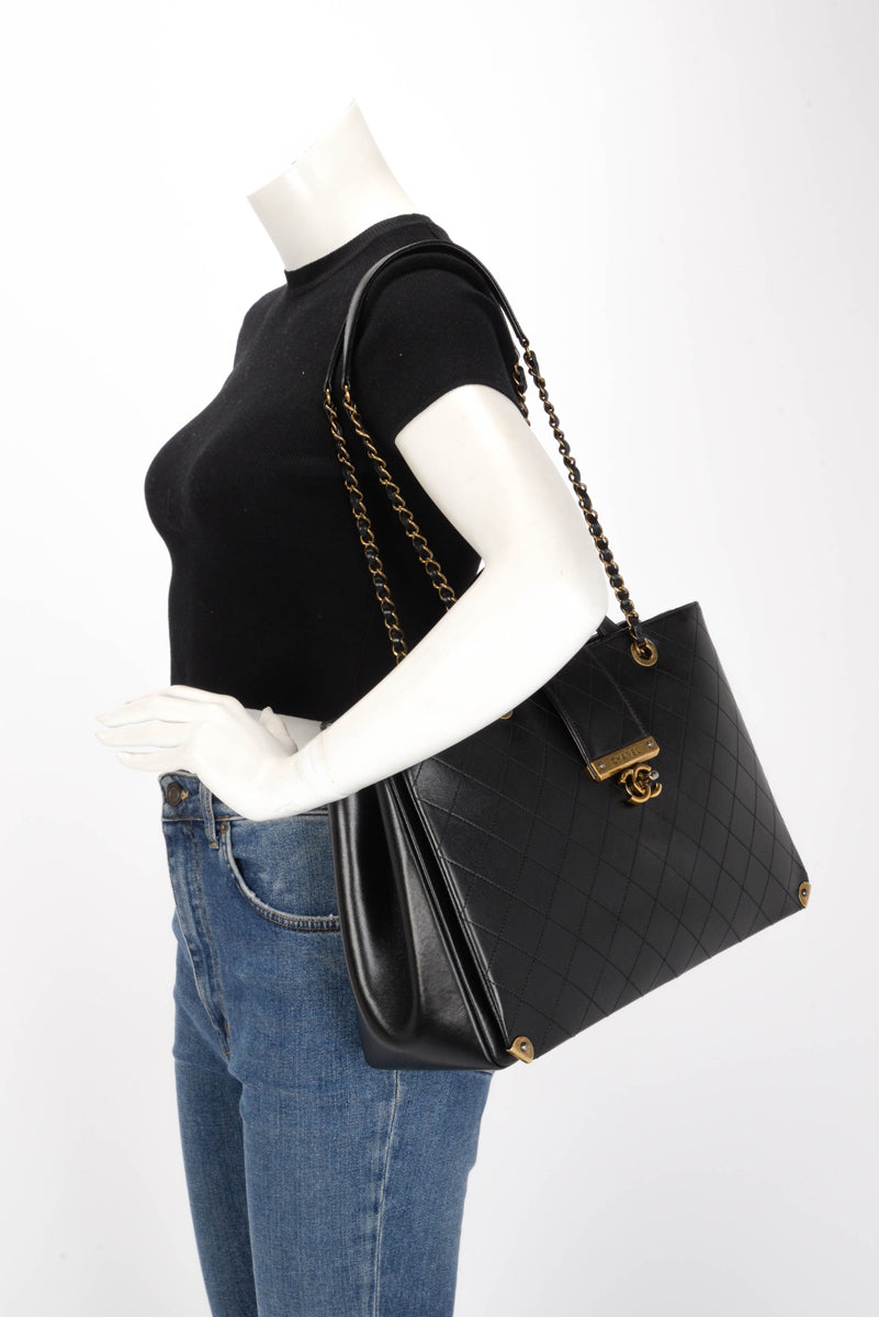 Chanel Black Quilted Calfskin Large Around The Corner Tote