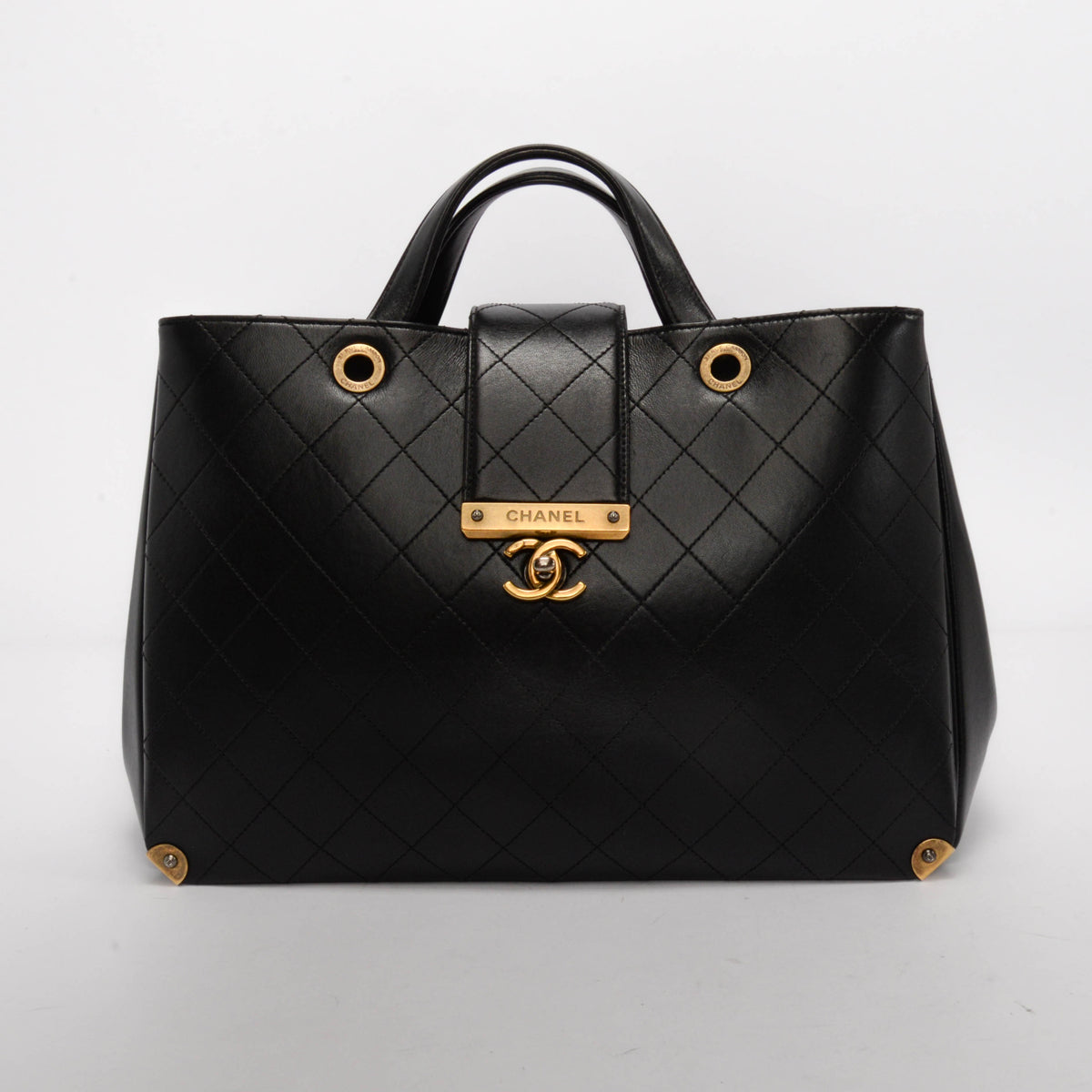 Chanel Black Quilted Calfskin Large Around The Corner Tote