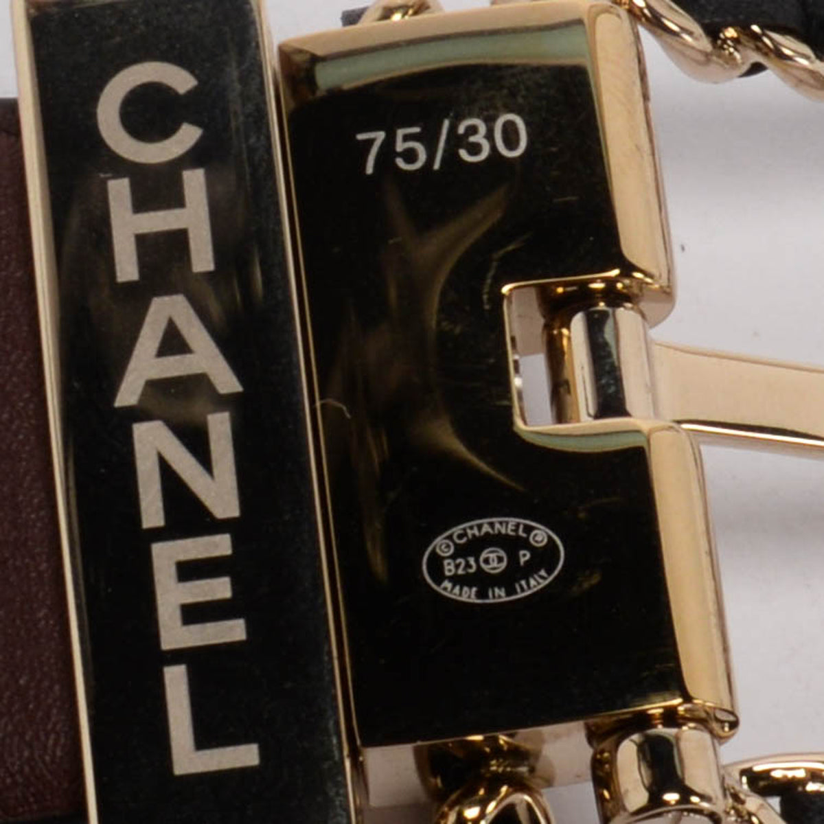 Chanel Black & Burgundy Reversible Leather Chain Buckle Belt