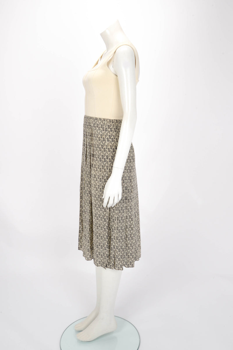 Fendi Black & Ivory Silk FF Print Pleated Skirt IT 36