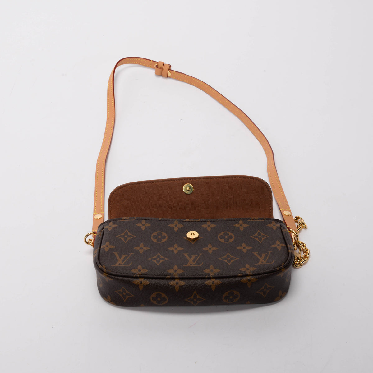 Louis Vuitton Monogram Ivy Wallet On Chain