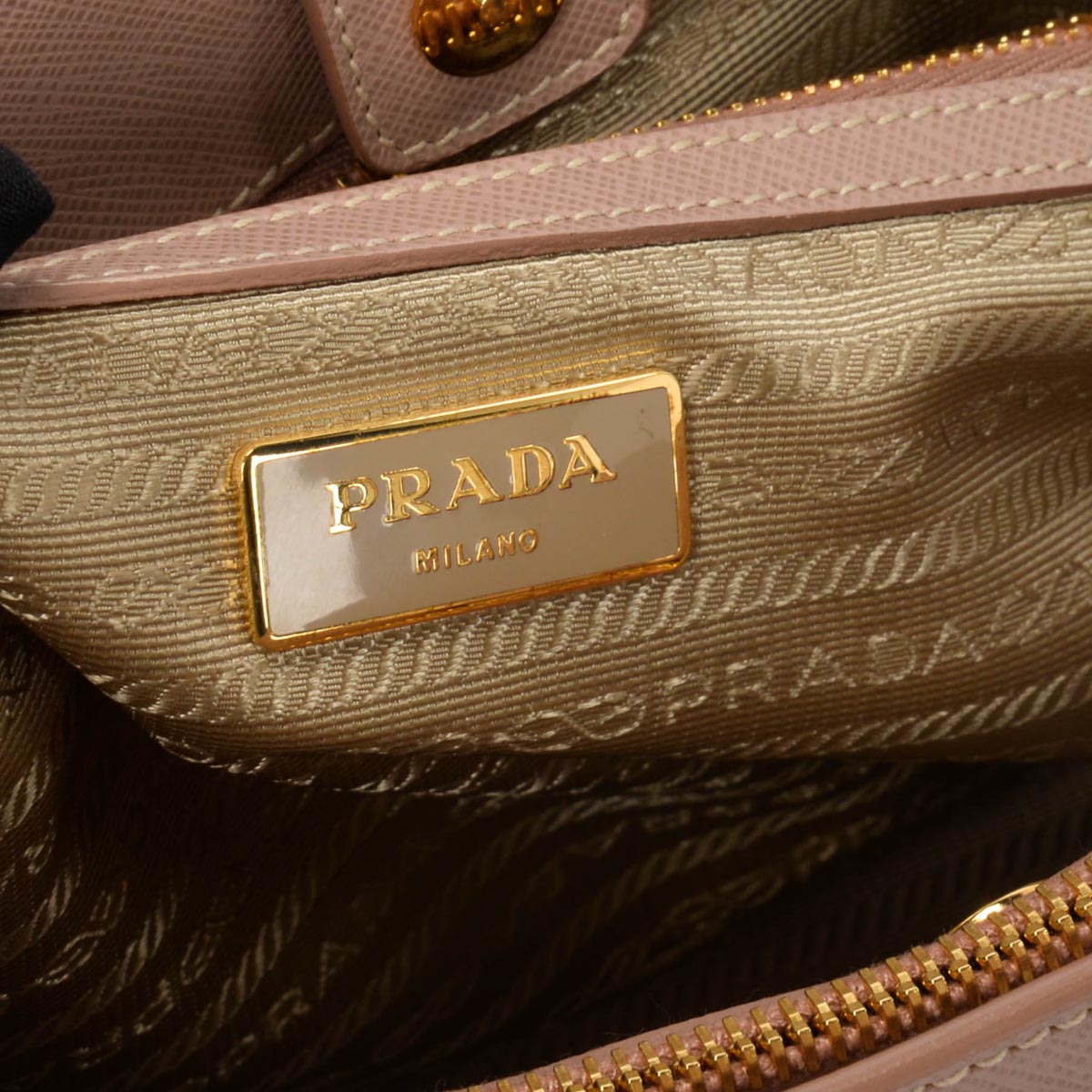 Prada Cammeo Saffiano Medium Galleria Tote