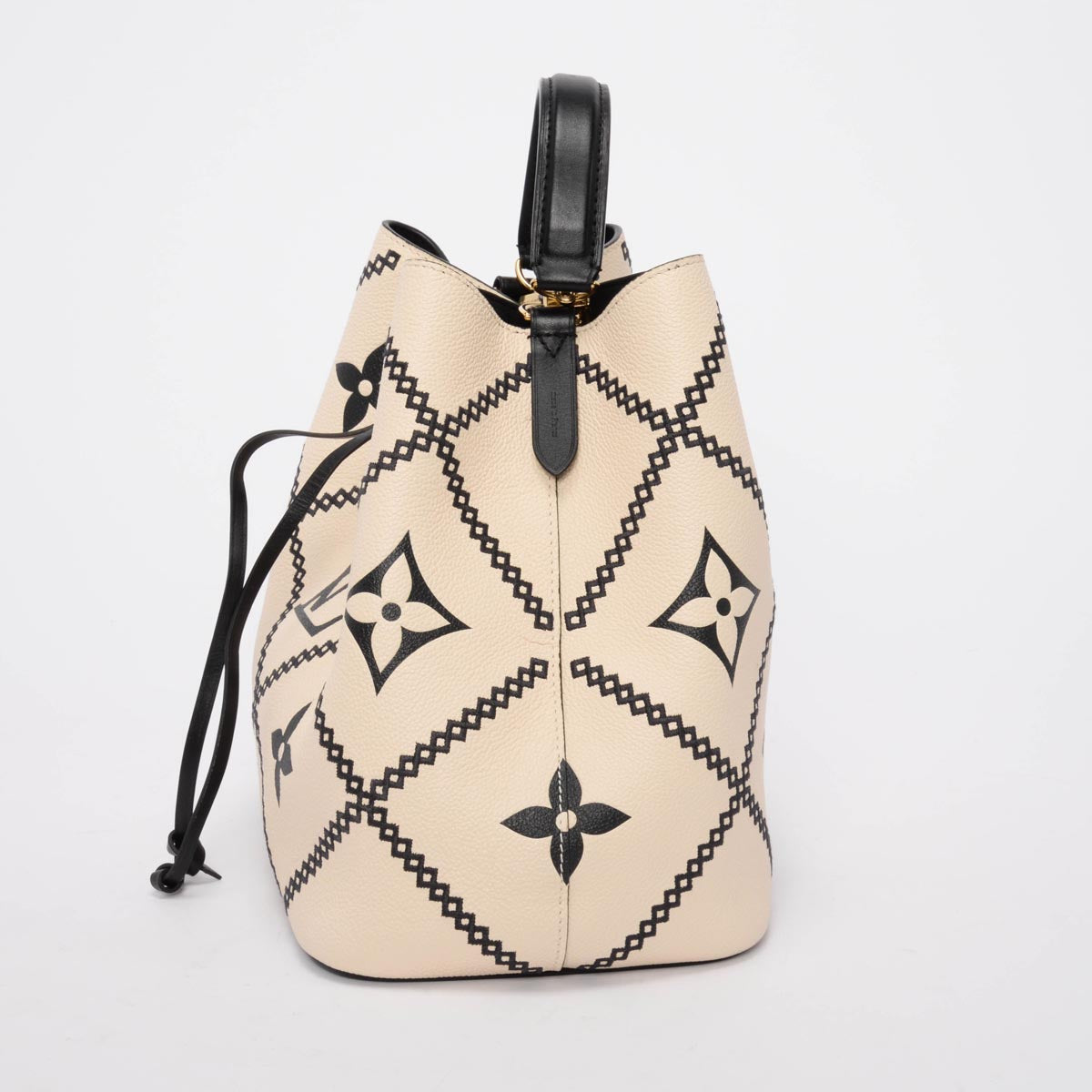 Louis Vuitton Empreinte Monogram Giant Broderies Neonoe MM