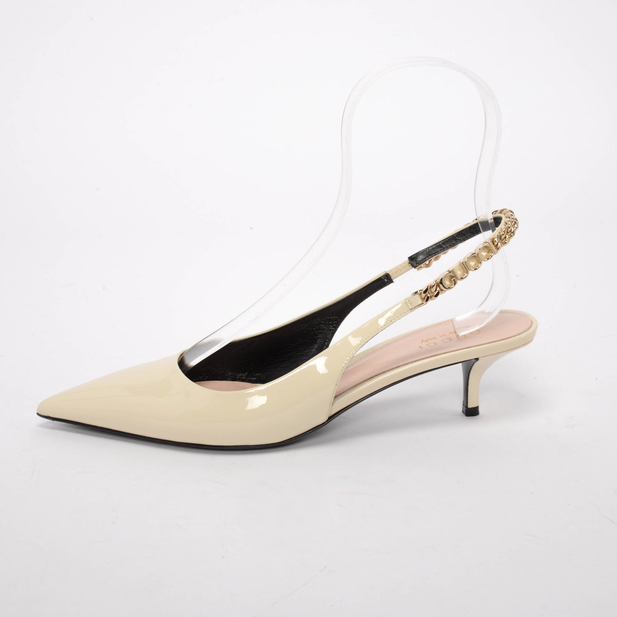 Gucci Ivory Patent Signoria Chain Slingback Pumps 39.5