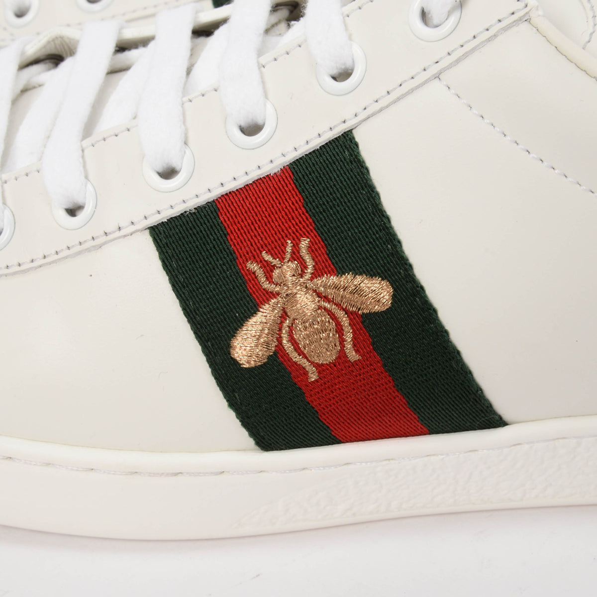 Gucci White Calfskin Bee Embroidered Ace Sneakers 40