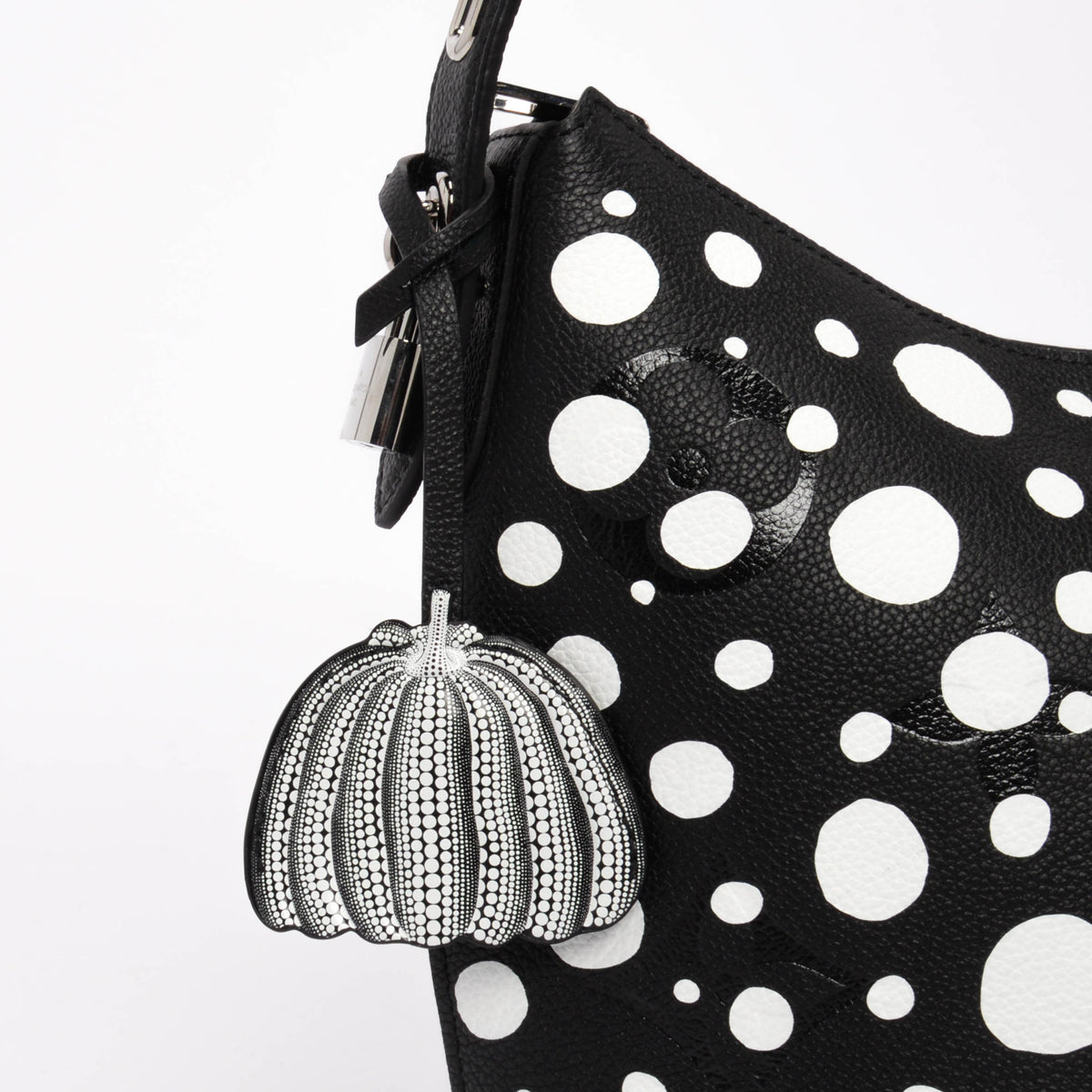 Louis Vuitton x YK Monogram Empreinte Giant Infinity Dots Marshmallow Bag