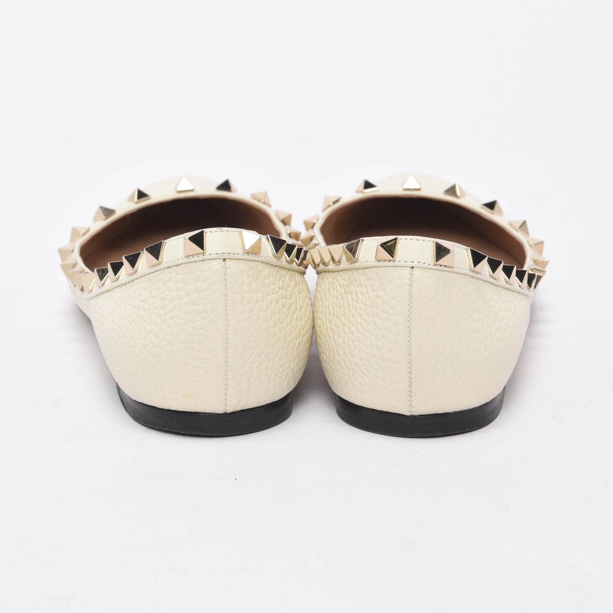 Valentino Cream Grained Calfskin Rockstud Ballerina Flats 39