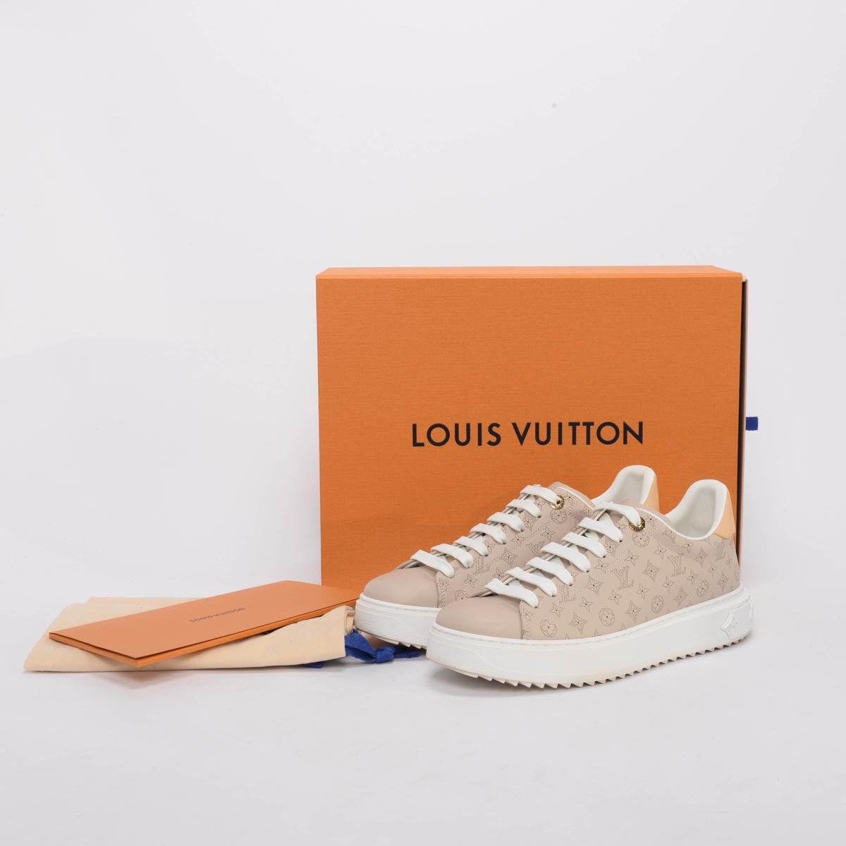 Louis Vuitton Gris Mahina Time Out Sneakers 41