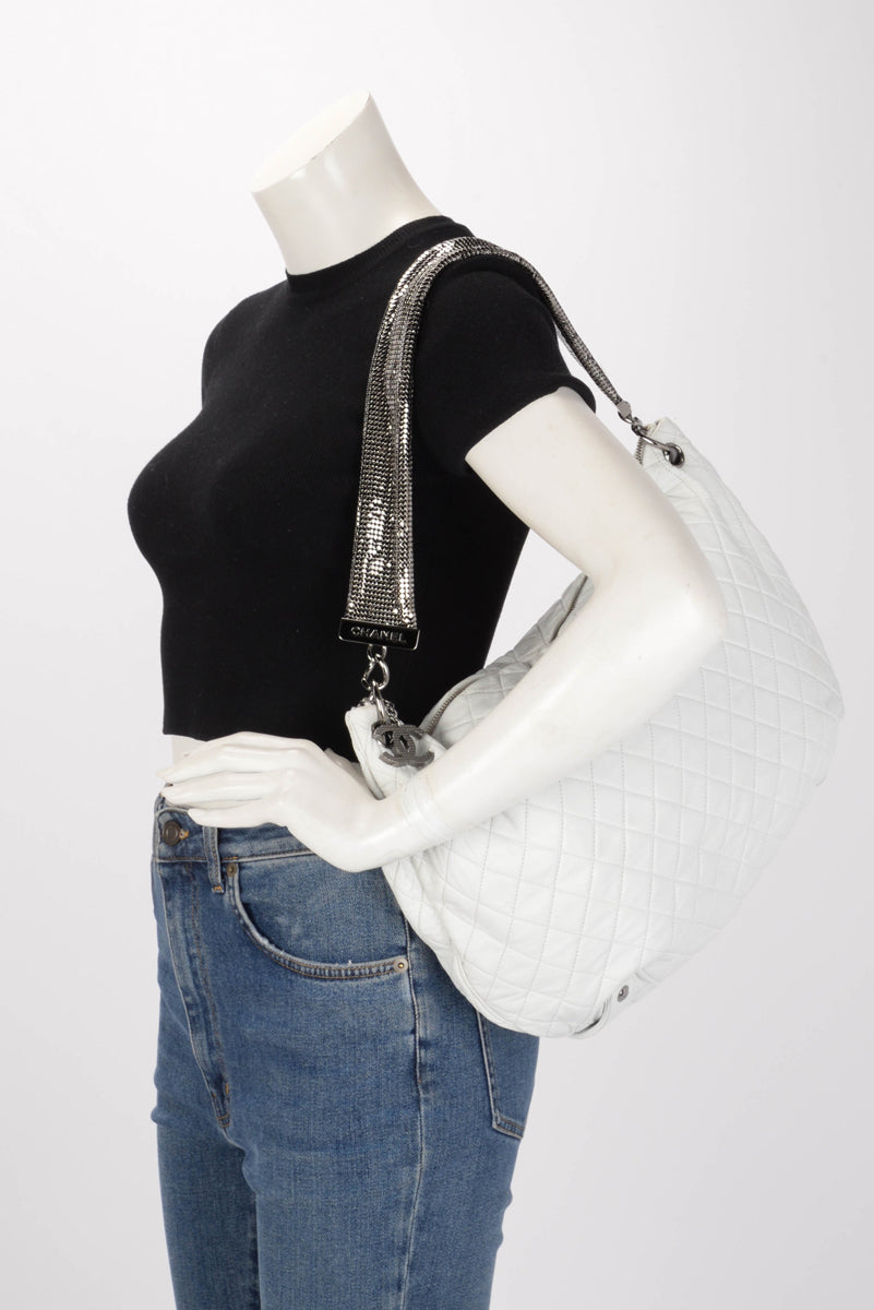 Chanel White Quilted Lambskin Large Chain Mail Hobo Bag