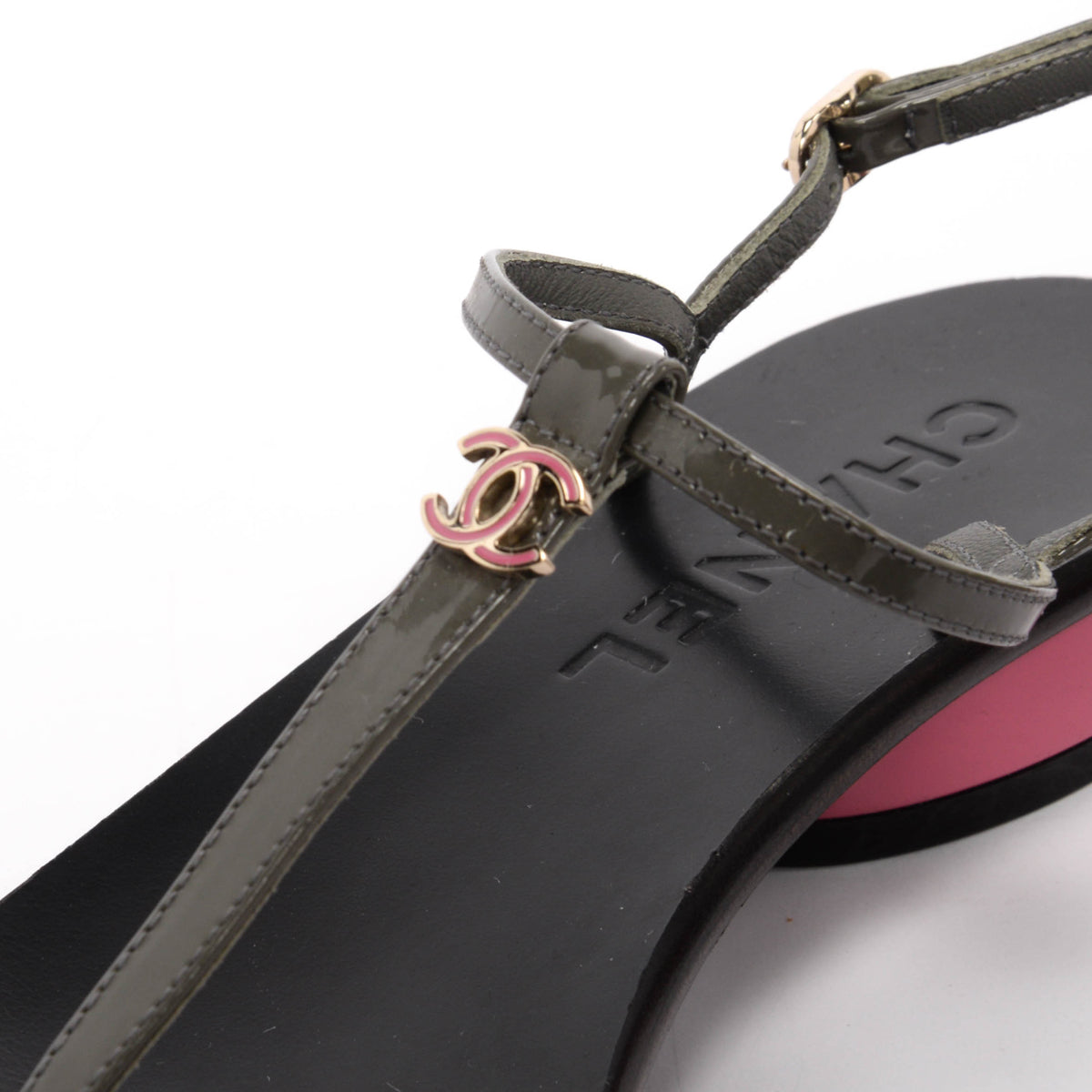 Chanel Khaki & Pink Patent CC Thong Sandals 37