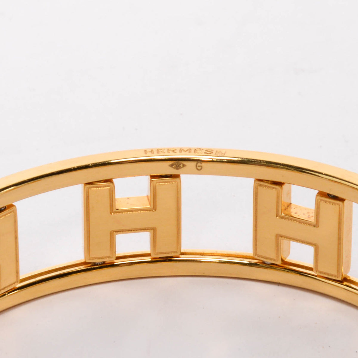 Hermes Black Enamel & Gold Plated Rondo Ash H Bangle