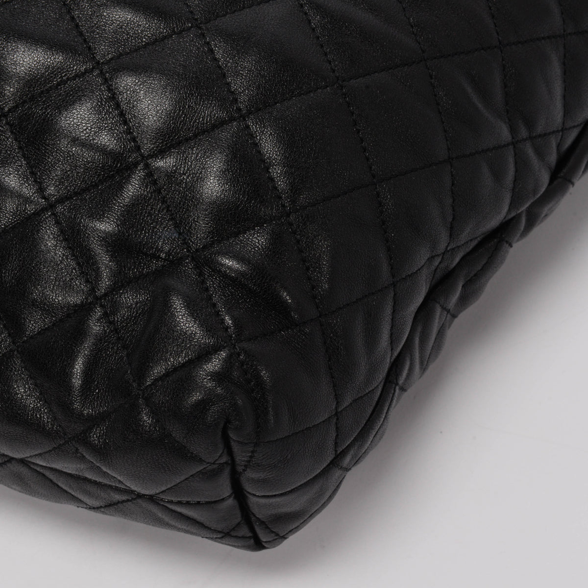 Saint Laurent Black Quilted Lambskin Maxi Icare Shopping Tote