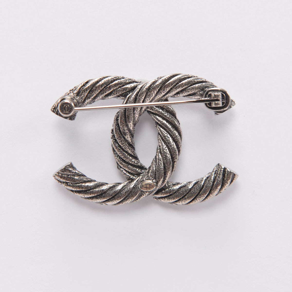 Chanel Ruthenium Twisted CC Brooch