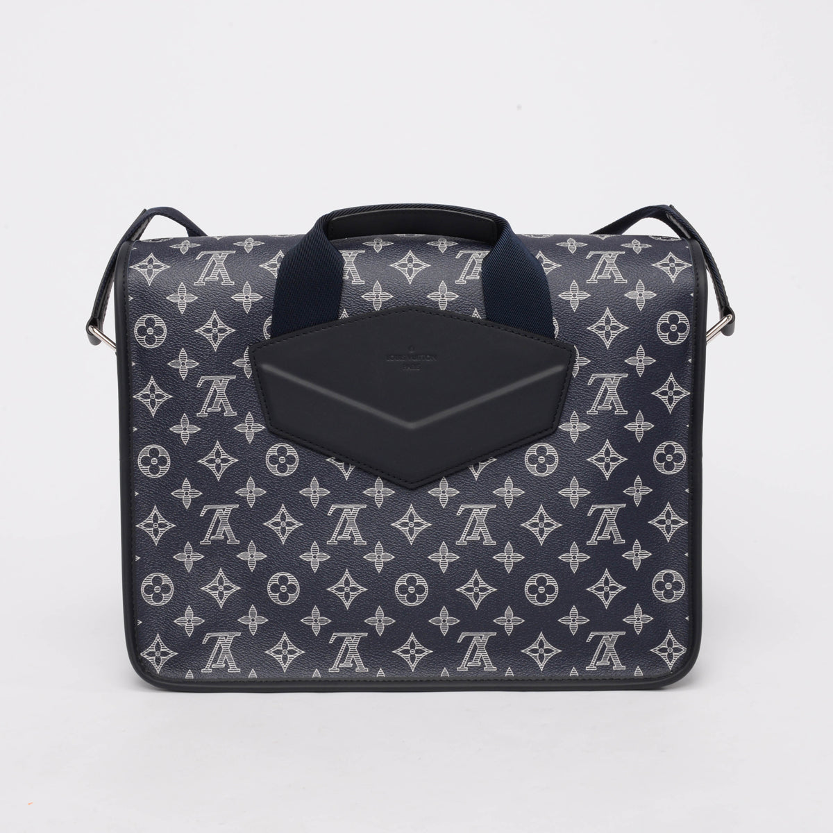 Louis Vuitton Savane Monogram Chapman Brothers Messenger GM