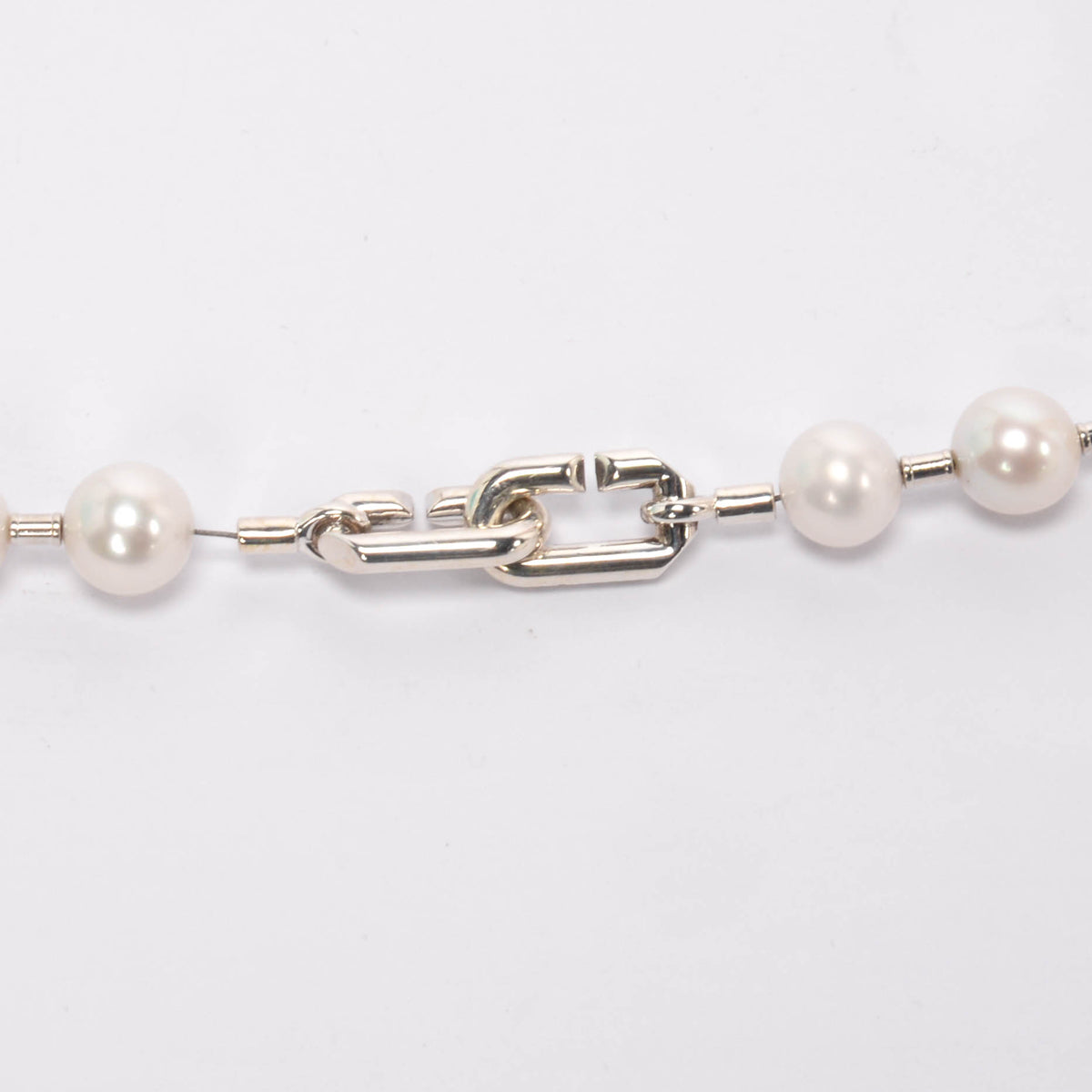 Tiffany & Co Sterling Silver & Freshwater Pearl HardWear Lock Necklace