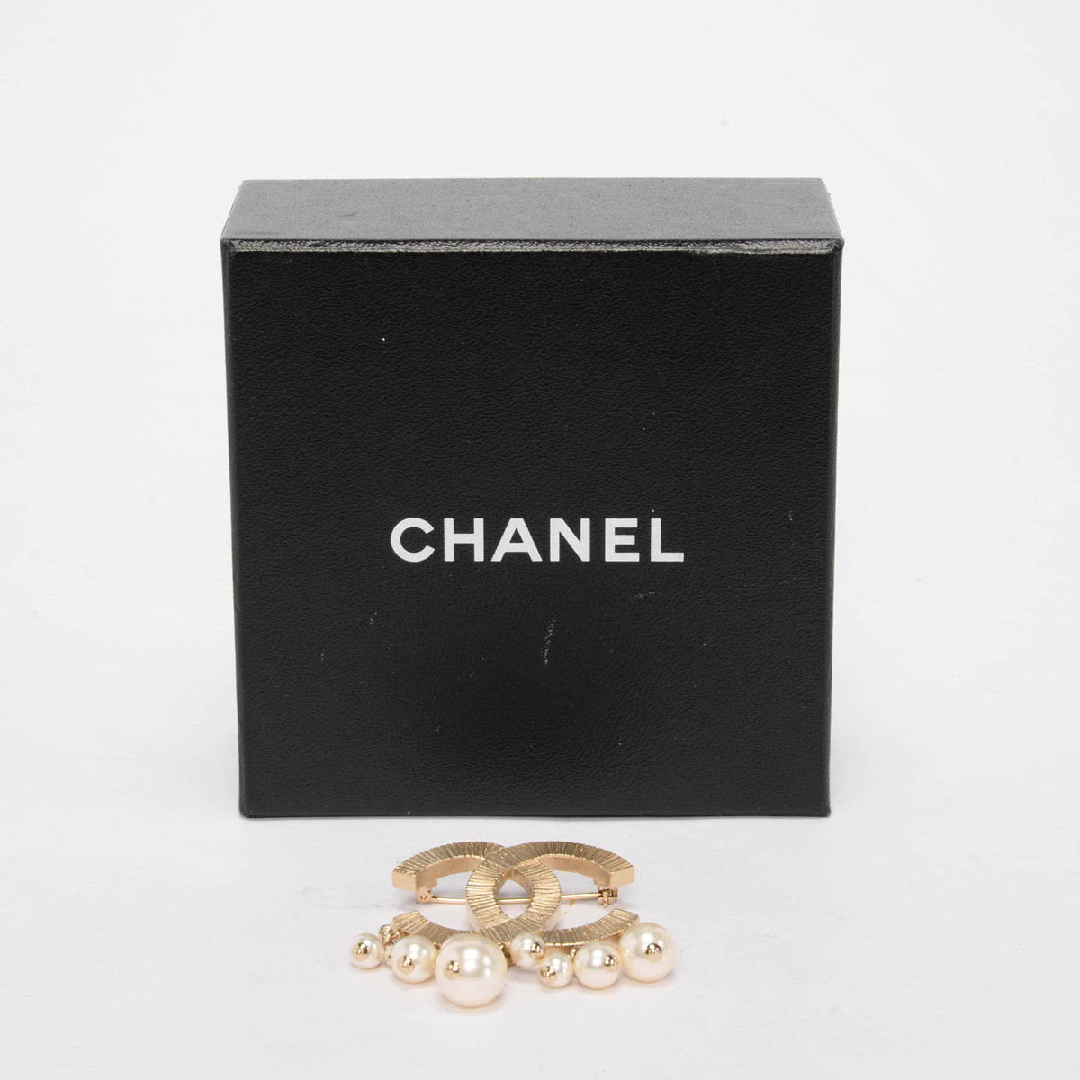 Chanel Light Gold Pearl Detail Brooch