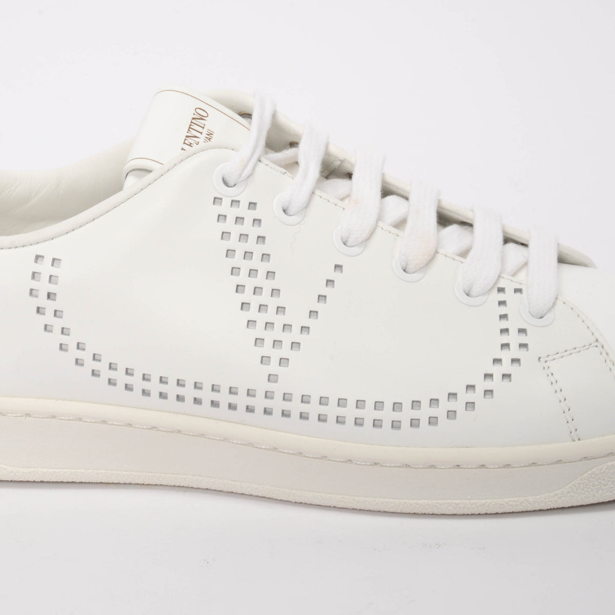 Valentino White Calfskin VLogo Backnet Sneakers 38