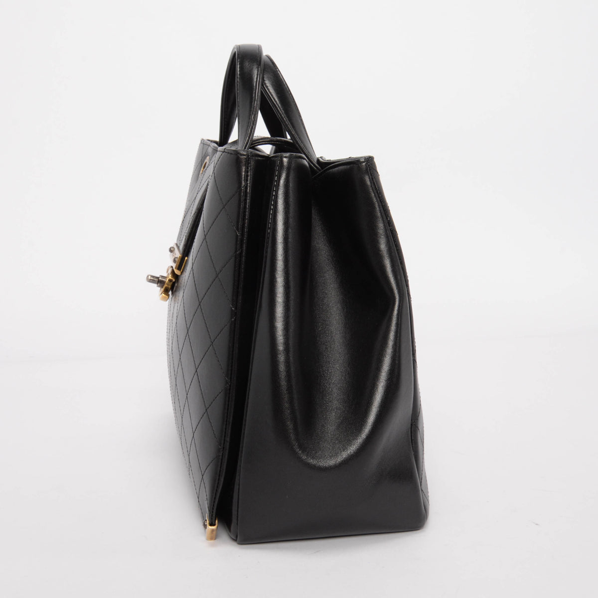 Chanel Black Quilted Calfskin Large Around The Corner Tote