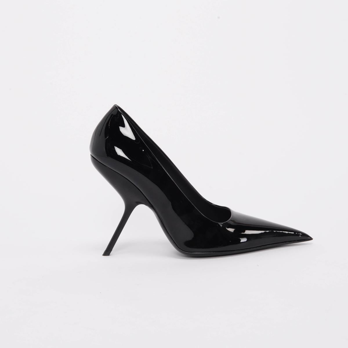 Ferragamo Black Patent Eva Pumps 8.5